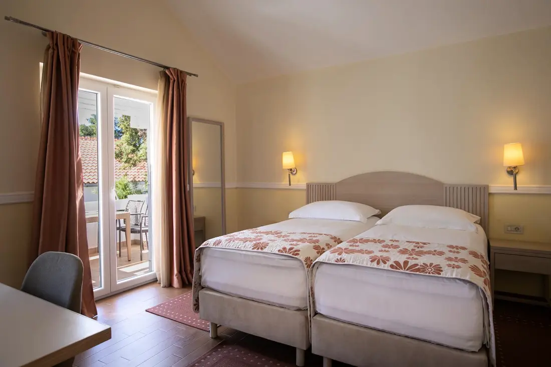 Park Amadria Camping Šibenik 4 Gwiazdy★★★★ 4 Gwiazdy★★★★ 4 Gwiazdy★★★★ 4 Gwiazdy★★★★
