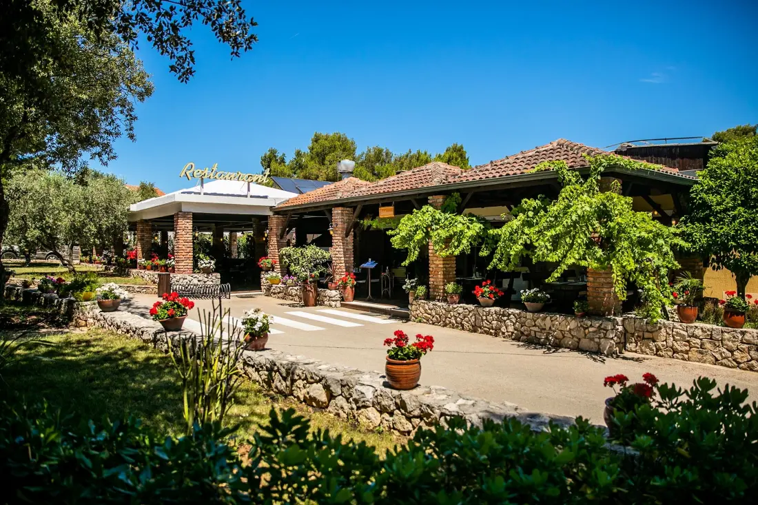 Park Amadria Camping Šibenik 4 Gwiazdy★★★★ 4 Gwiazdy★★★★ 4 Gwiazdy★★★★ 4 Gwiazdy★★★★