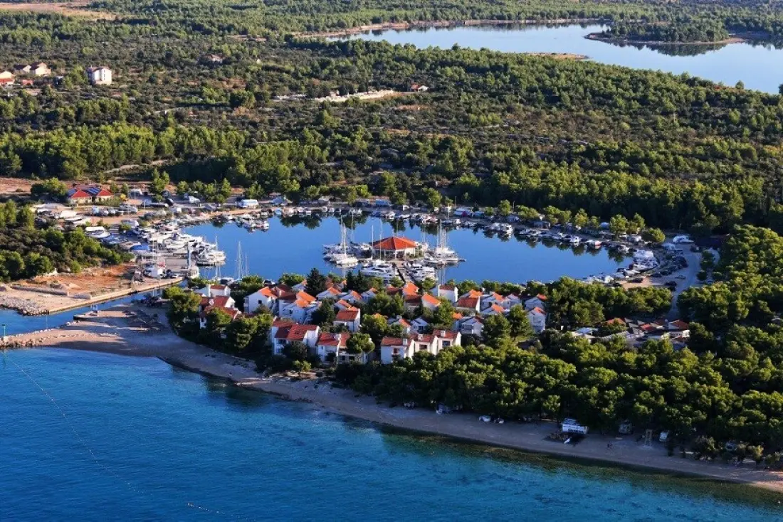 Park Amadria Camping Šibenik 4 Gwiazdy★★★★ 4 Gwiazdy★★★★ 4 Gwiazdy★★★★ 4 Gwiazdy★★★★