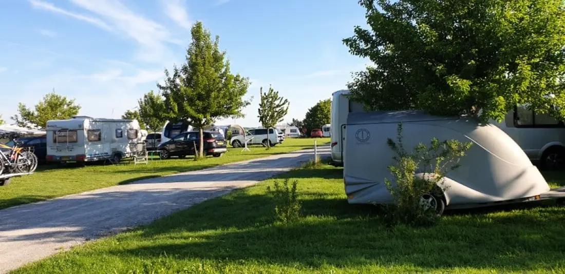 Camping Paradies Franken4 Sterren★★★★