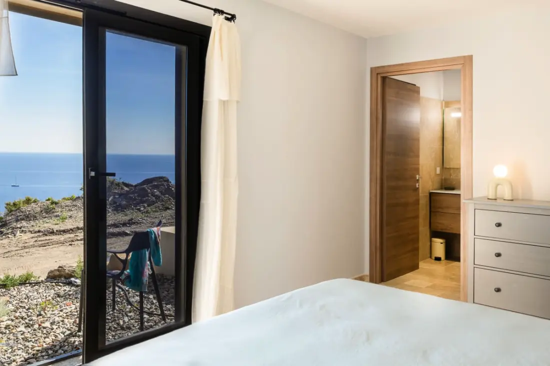 Villa Roccia között a tenger és a hegy között magánmedencével
