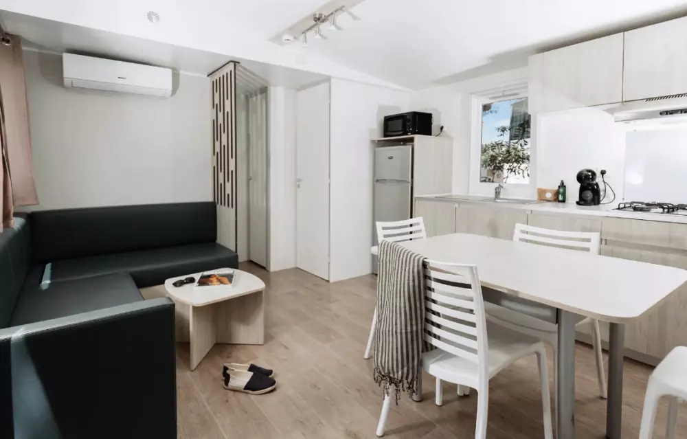 HolaCamp Sitges Garrofer by Viajes Velero