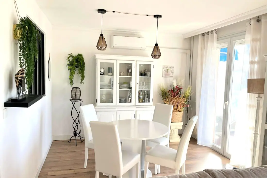 Appartement T3 met balkon dichtbij De La Mer