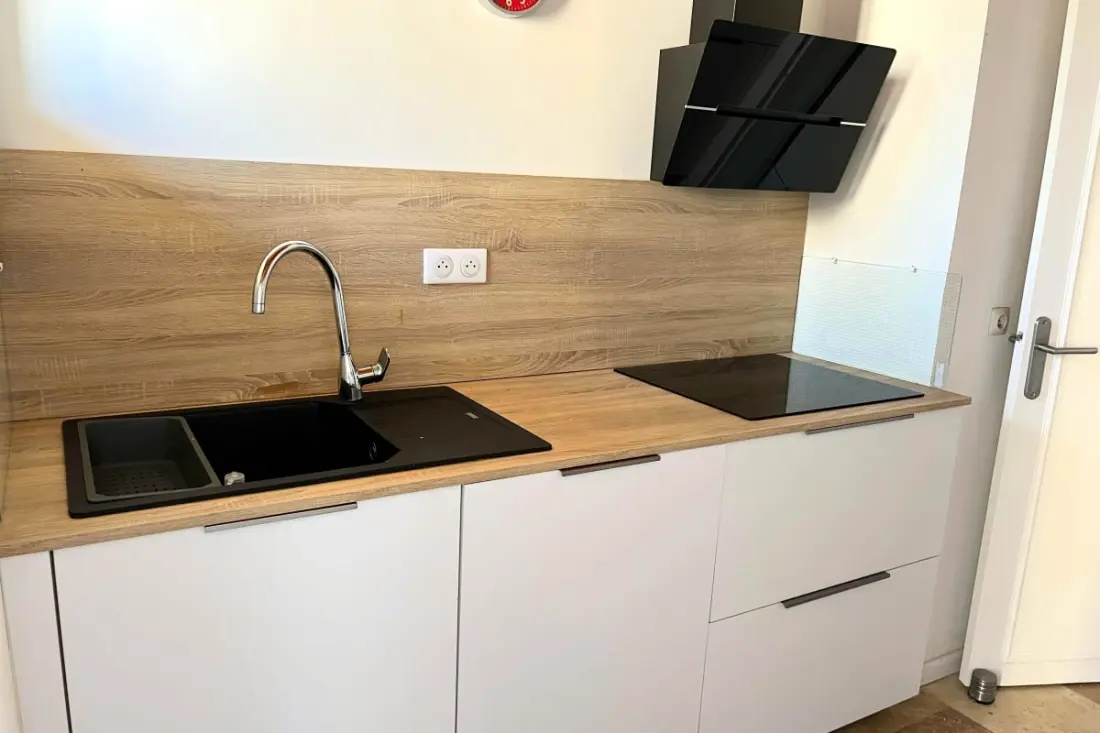 Appartement T3 met balkon dichtbij De La Mer