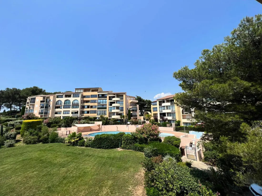 Residence Jardins D Azur B
