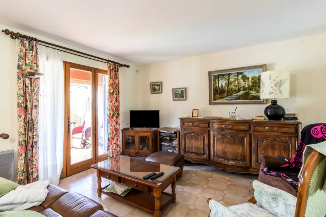 Duplex Near Beach Garden, Clim, Wifi