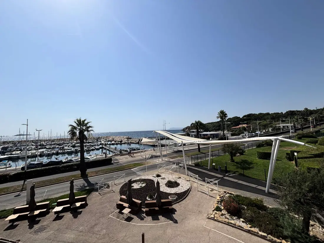 Le Port Helena Residence