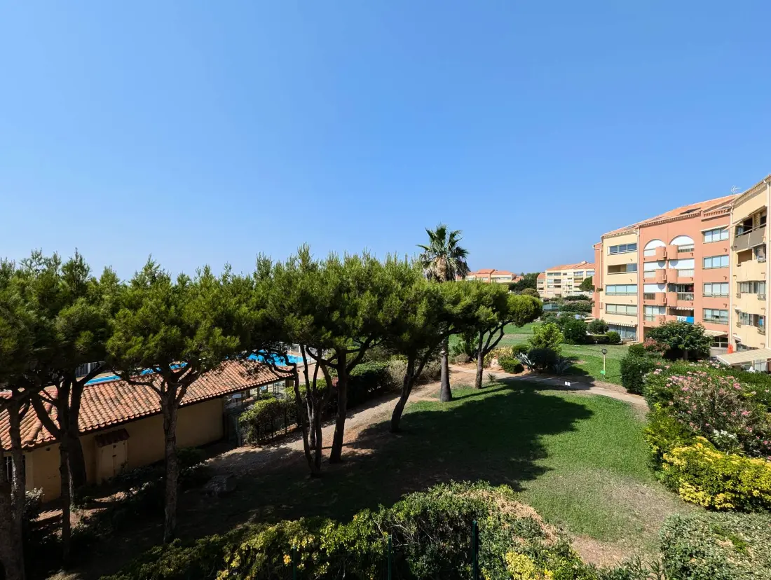 Marine Residence D'aryana
