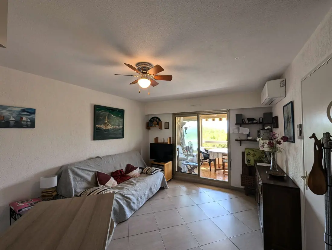 Marine Residence D'aryana