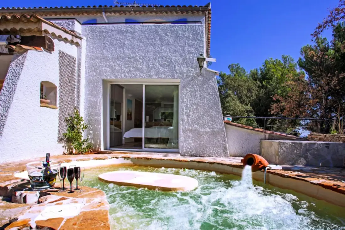 Luxus Villa Swimming medencével és Jacuzzi-tengeri kilátással