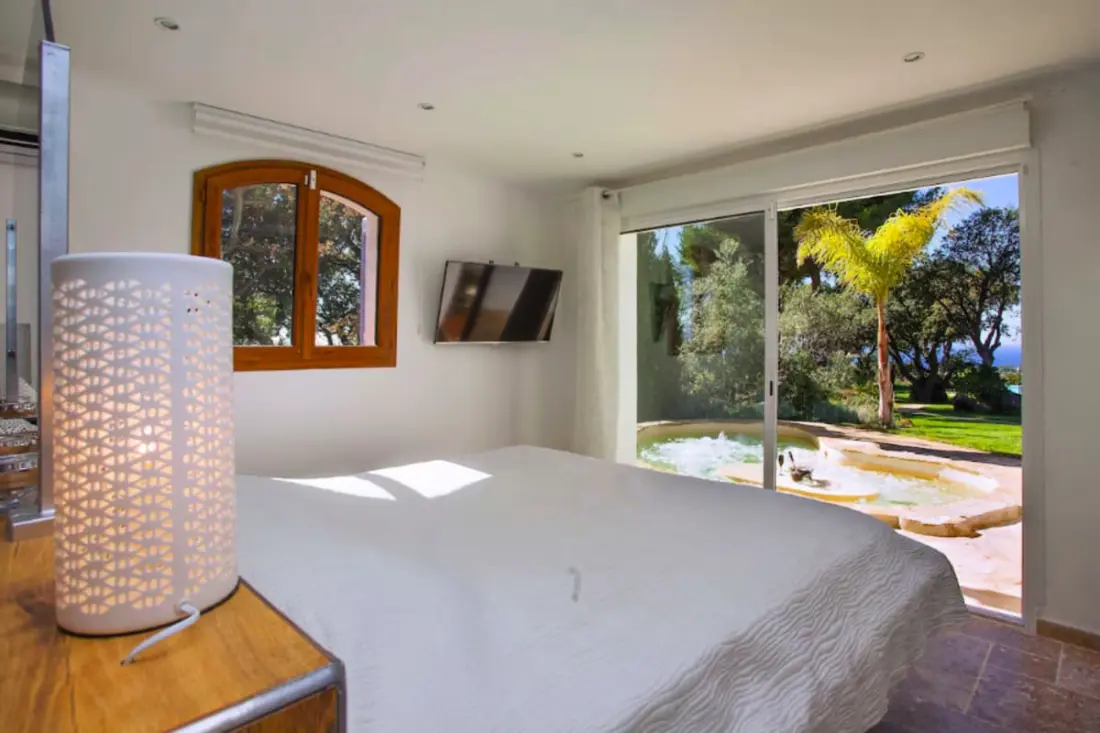 Luxus Villa Swimming medencével és Jacuzzi-tengeri kilátással