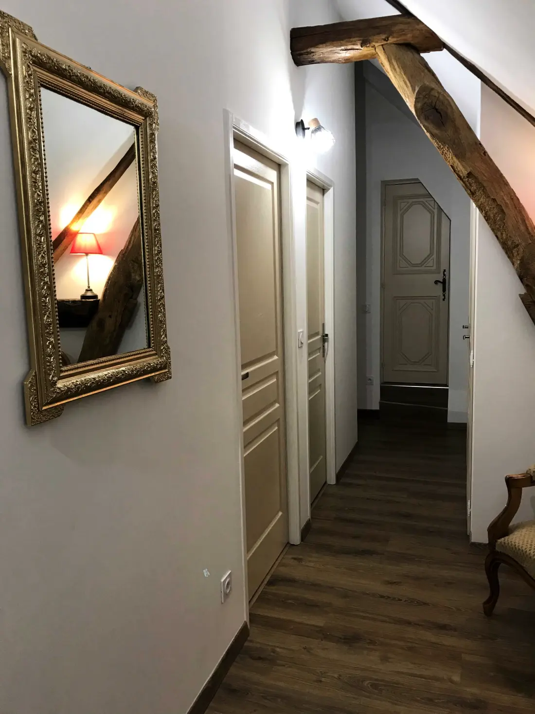Gîte de France Der weiße Mann 4 Ohren