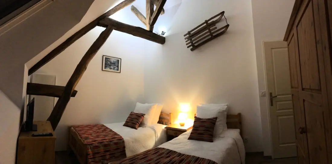 Gîte de France Der weiße Mann 4 Ohren