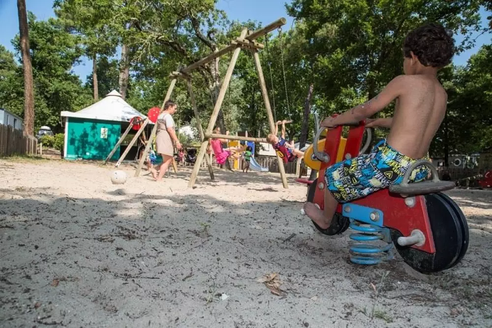 Camping des Pins - Soulac 4 Sterren★★★★