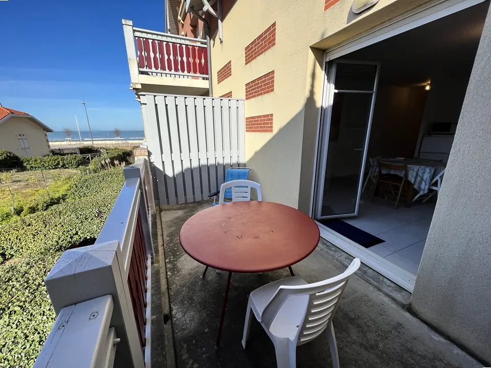 Les Vagues Residence