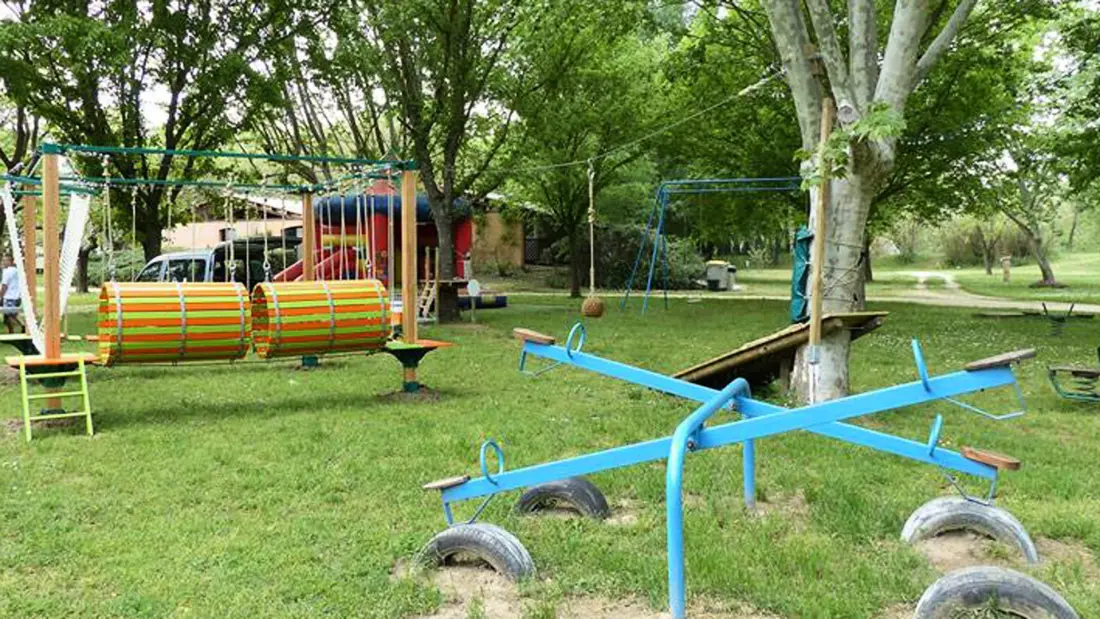 Campsite PEYROLAIS 3 Csillagok★★★