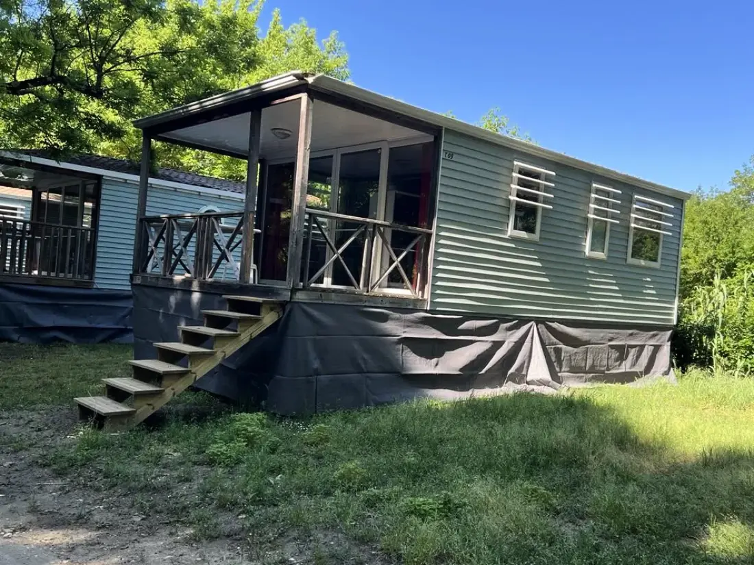 Campsite Tikayan Le Peyrolais 3 Csillagok★★★