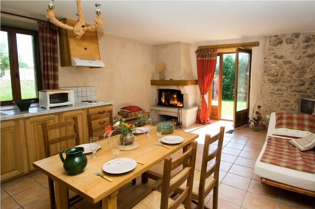 Gîte de France Gîte le Peyrou 2/3 Personen in Viale 3 Epis