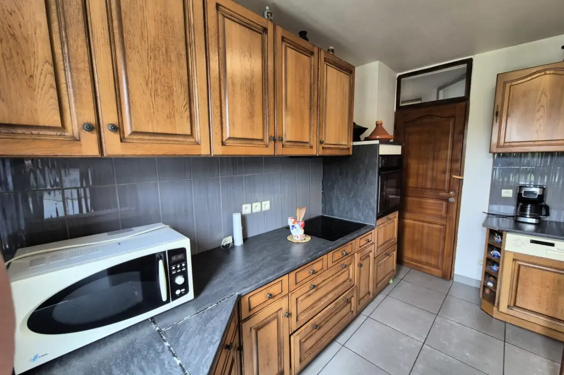 Appartement Spacieux Avec Jardin à Strasbourg