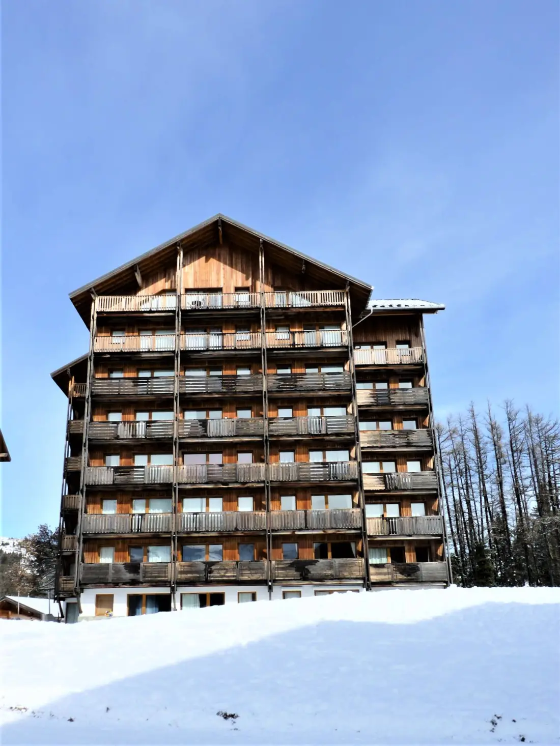 Superd Chalets Helianthema