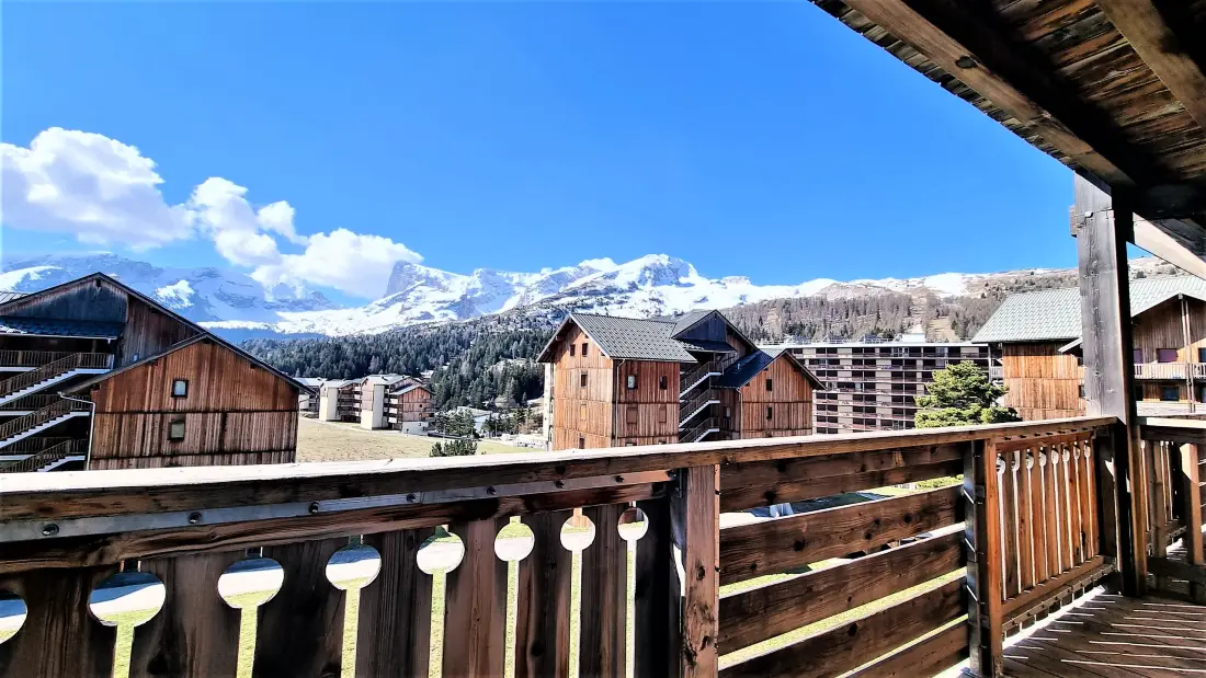 Superd Chalets Helianthema