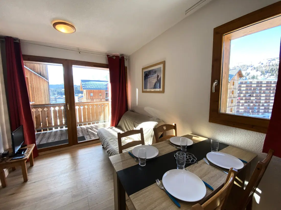 Chalets De Superd Helianthema