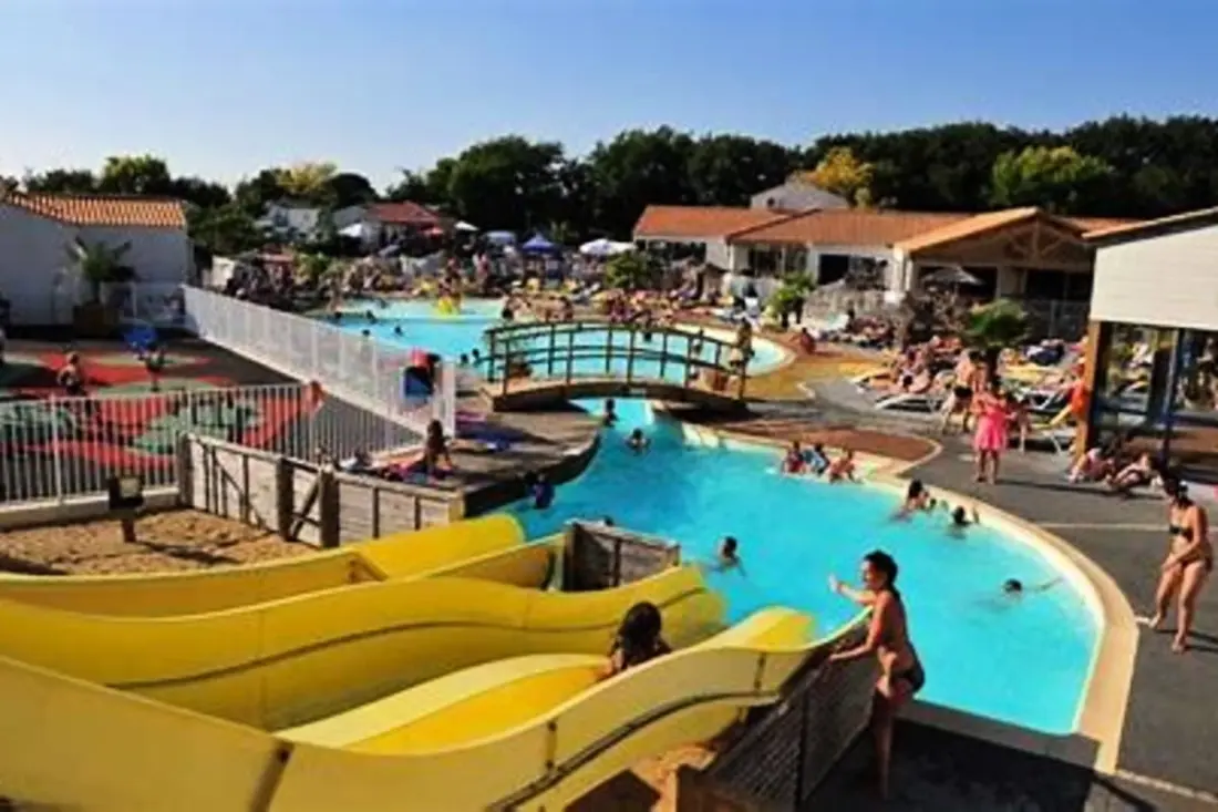 Chalet Neuf terrace Sur Beau Camping Útvonalterv
