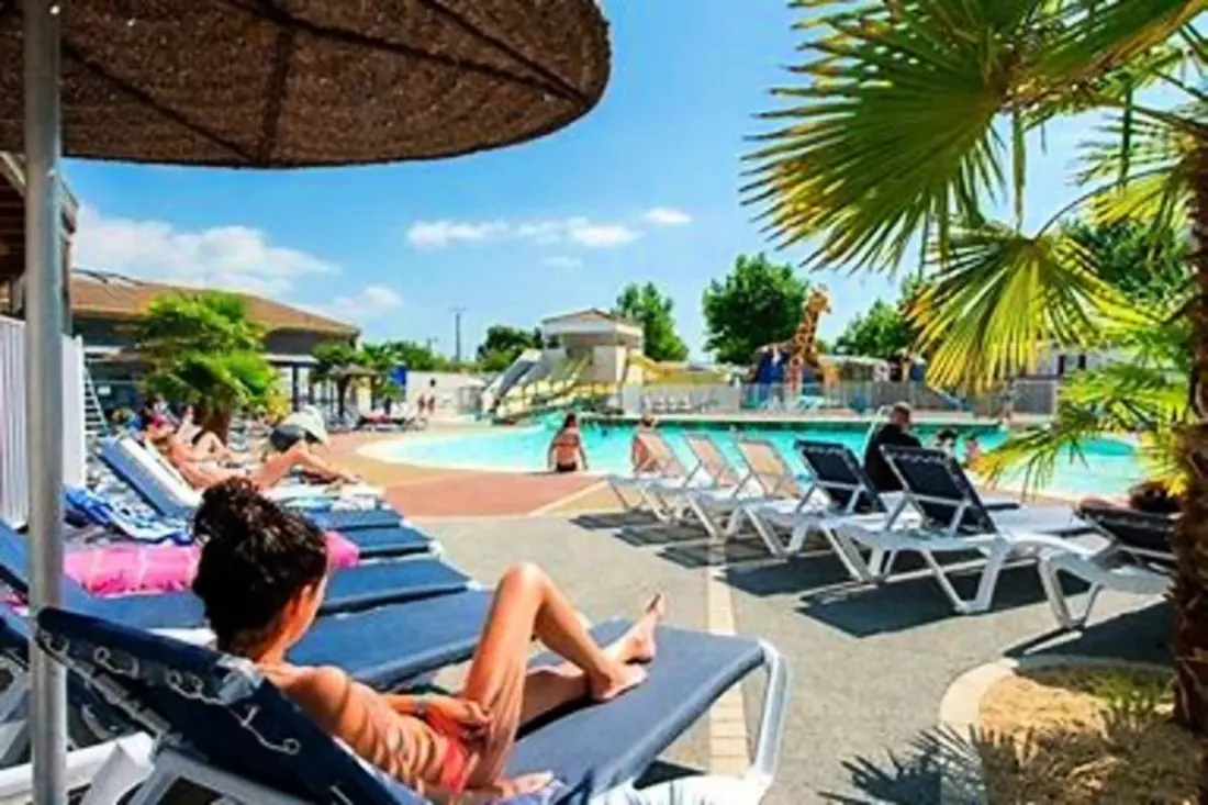 Chalet Neuf terrace Sur Beau Camping Útvonalterv