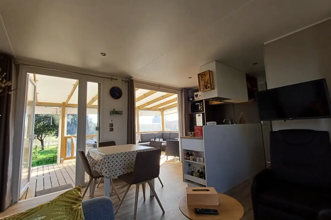 Superb Chalet a légkondicionáló, medencék, játékok