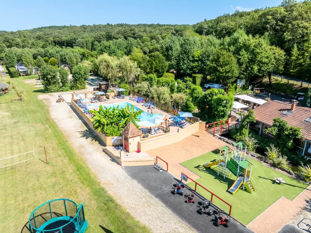 Camping Le Pont de Mazerat 41 étoiles★