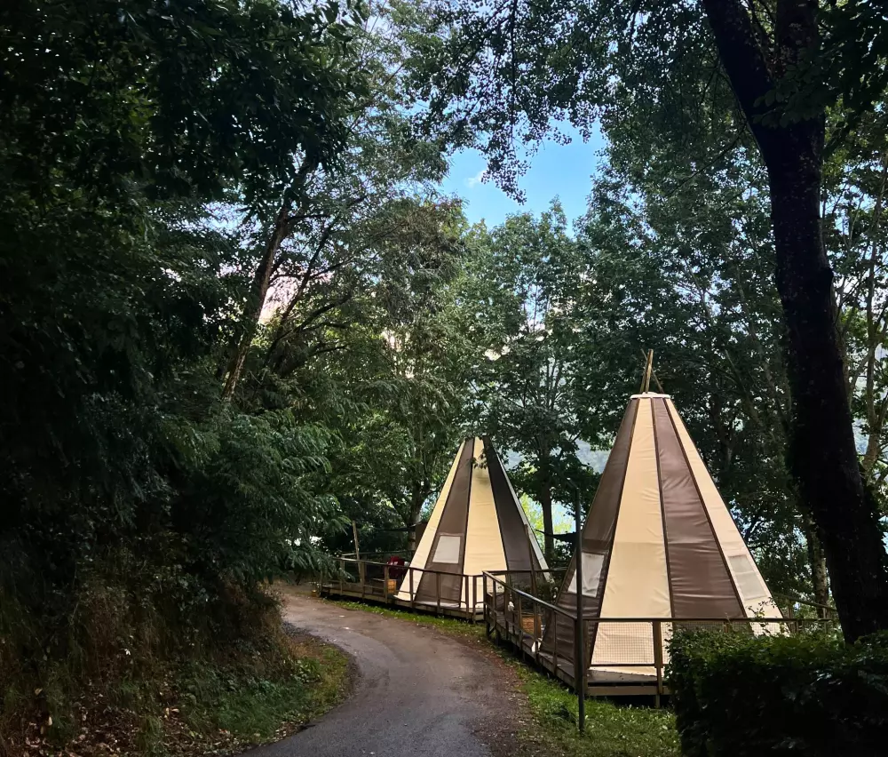 Camping Sunêlia La Source - Occitanie - Aveyron 4 étoiles★★★★