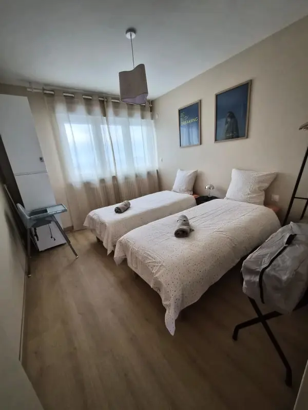 Felújított lakás lifttel és balkonnal, ingyenes parkolás