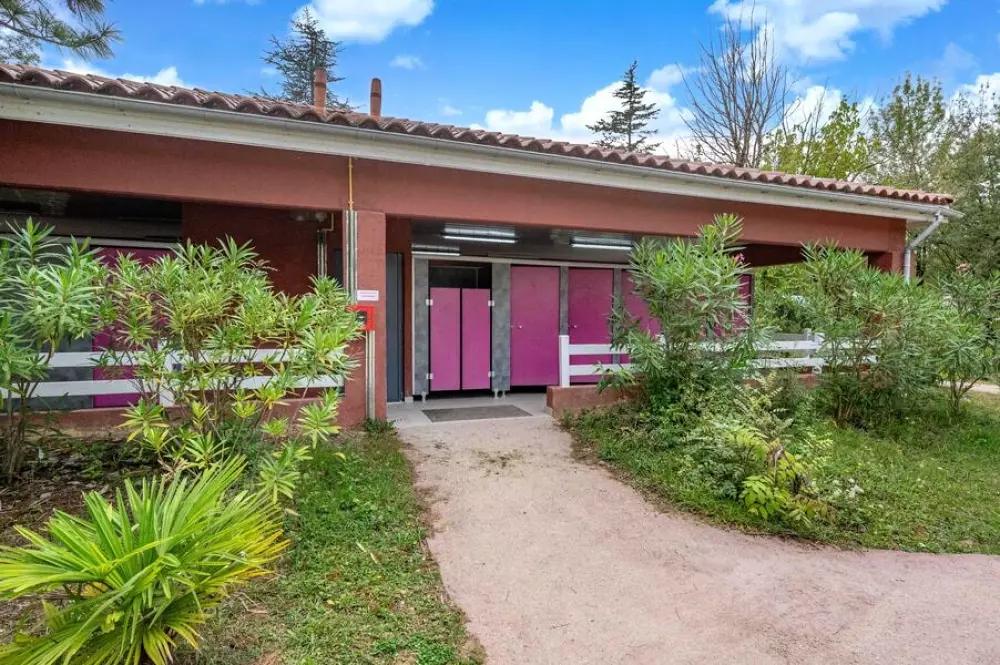 Campsite Le Lac de Thoux 3 Stars★★★