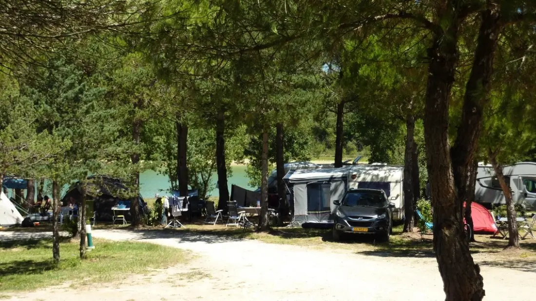 Campsite Le Lac de Thoux 3 Csillagok★★★