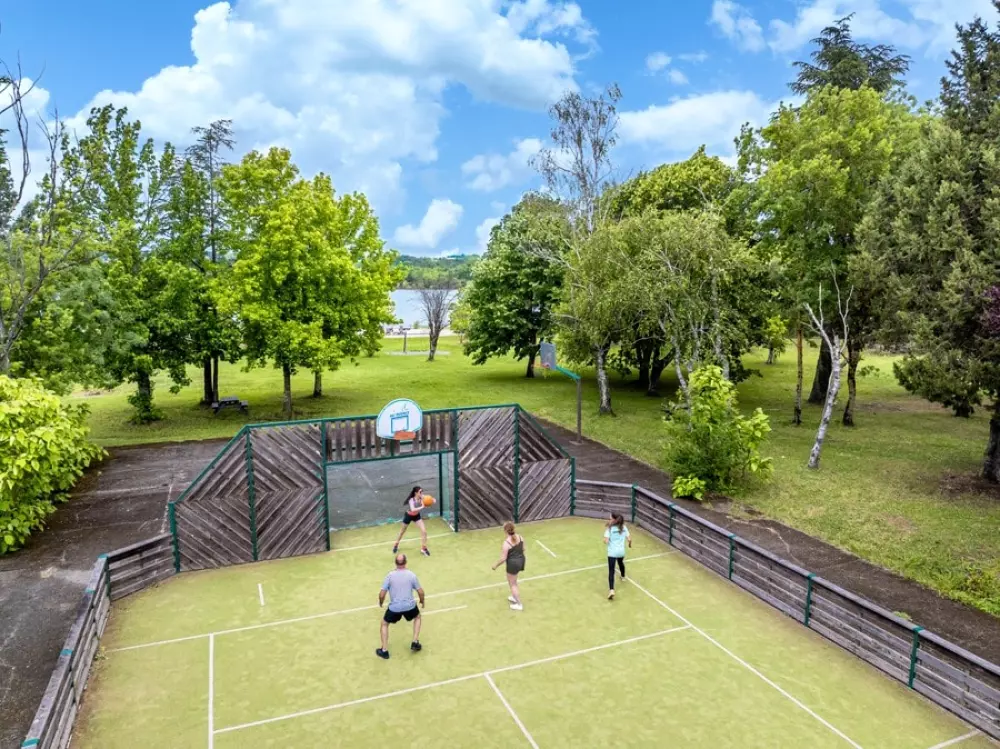 Campsite Le Lac de Thoux 3 Stars★★★