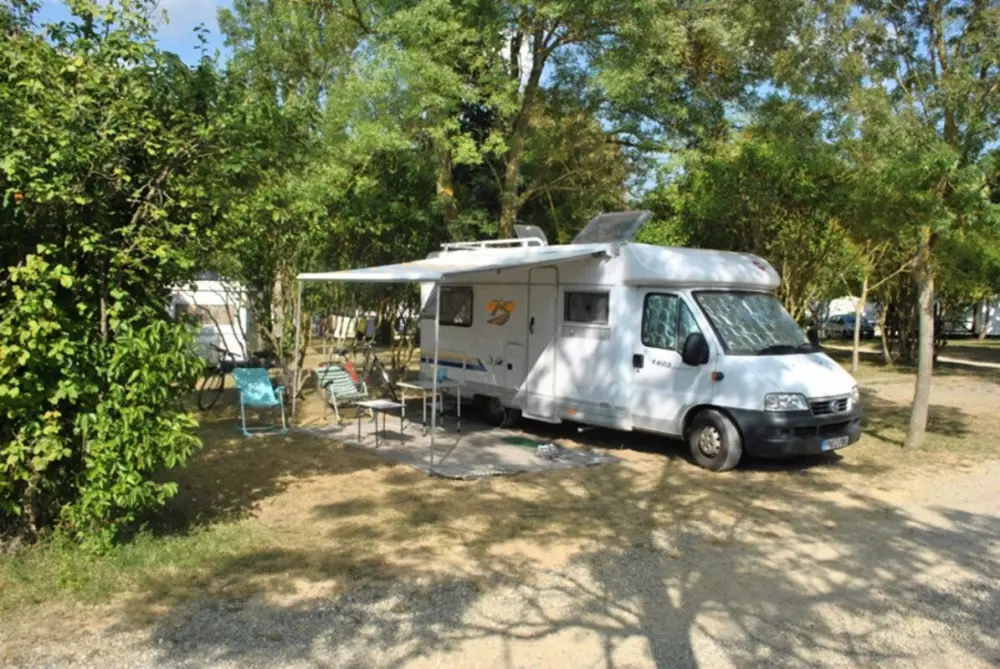 Campsite Le Lac de Thoux 3 Stars★★★