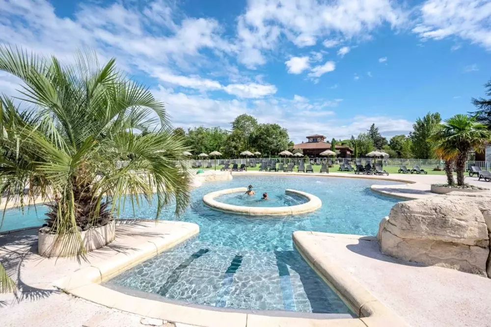 Campsite Le Lac de Thoux 3 Stars★★★