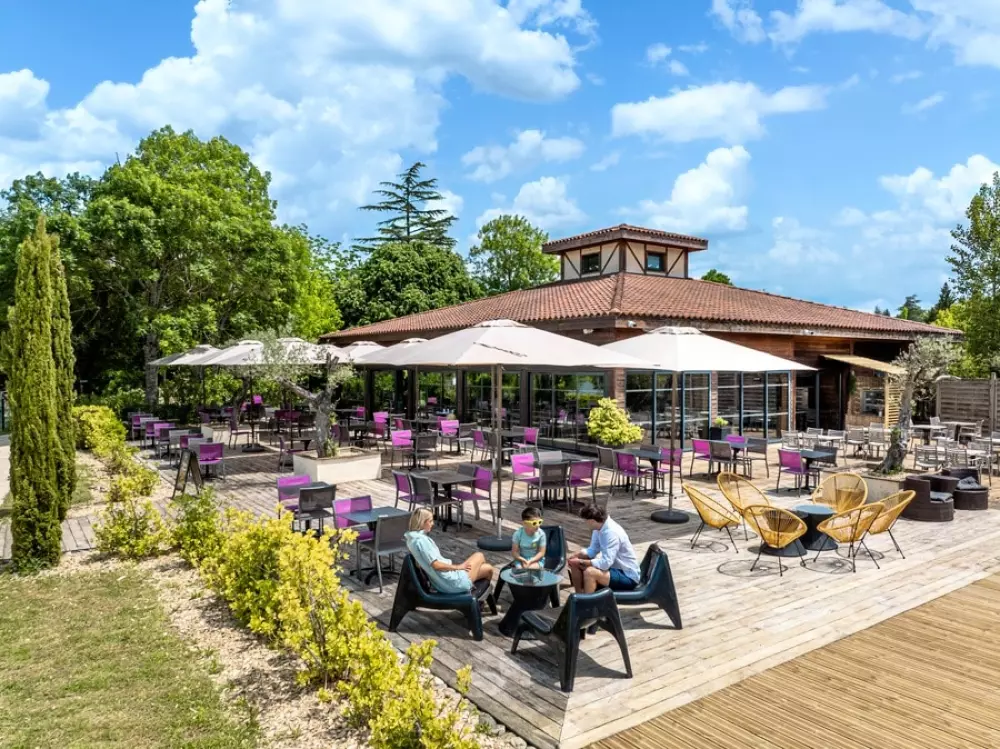 Campsite Le Lac de Thoux 3 Stars★★★