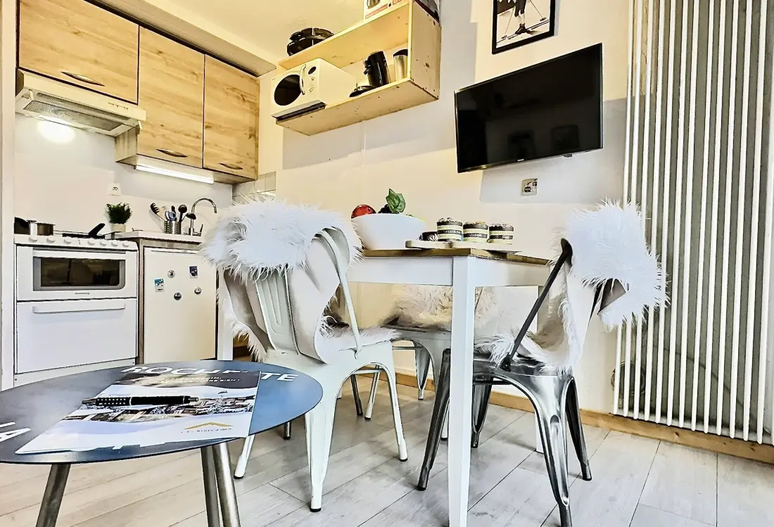 Home Club Residence