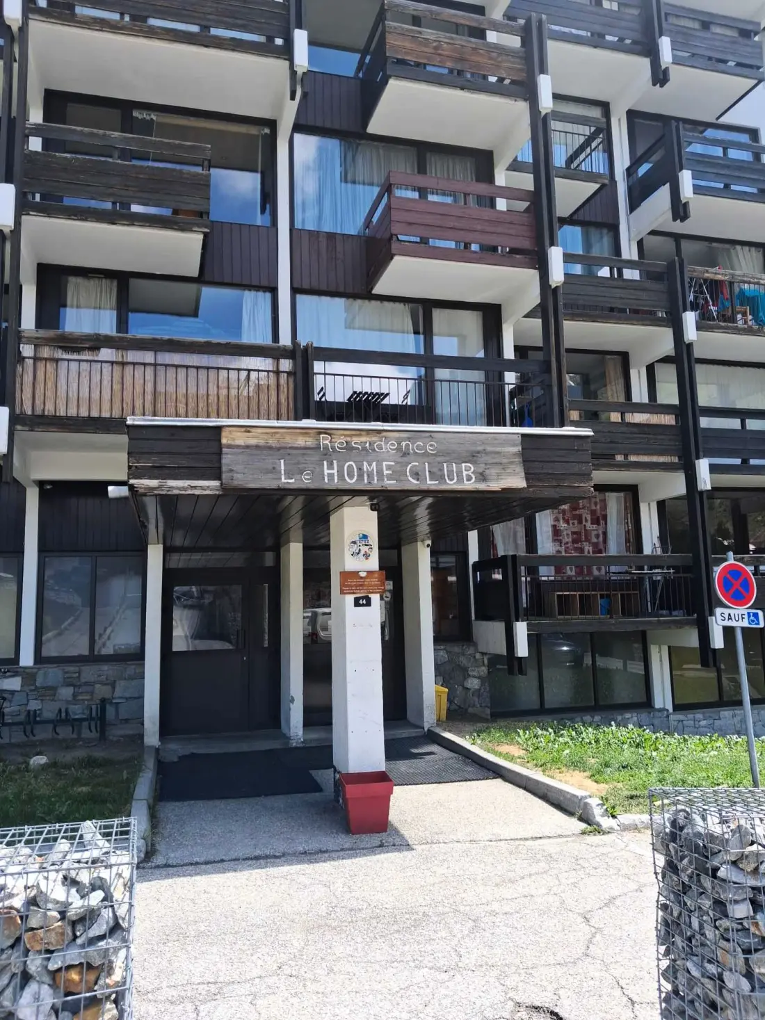 Home Club Residence
