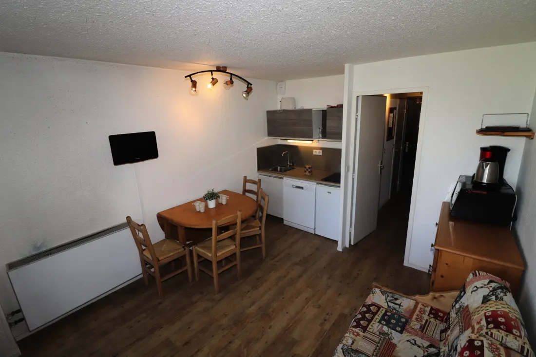 Home Club Residence