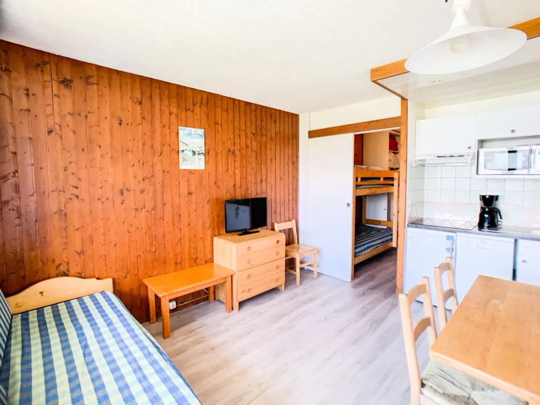 Home Club Residence