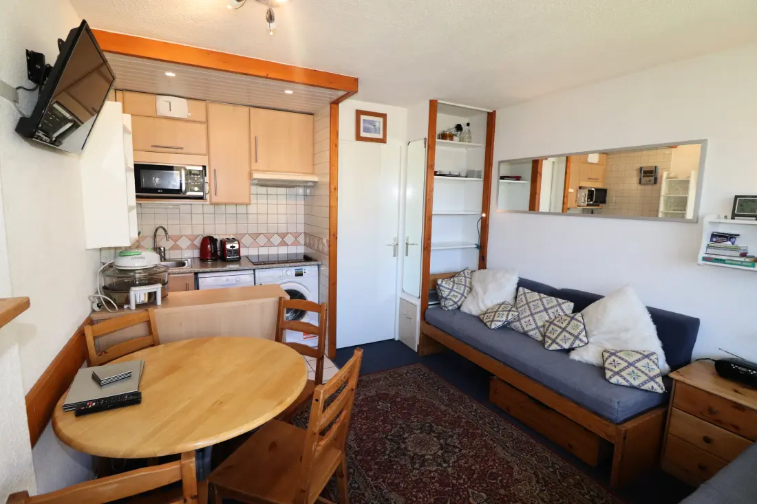 Home Club Residence