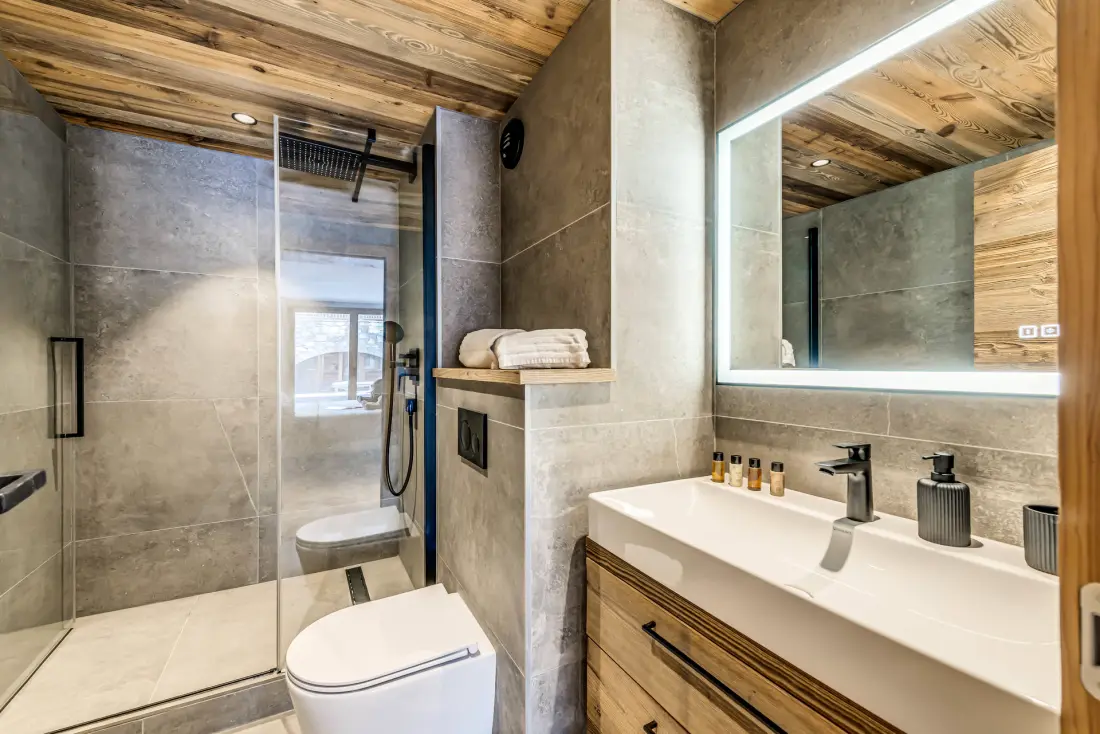 Chalet Club