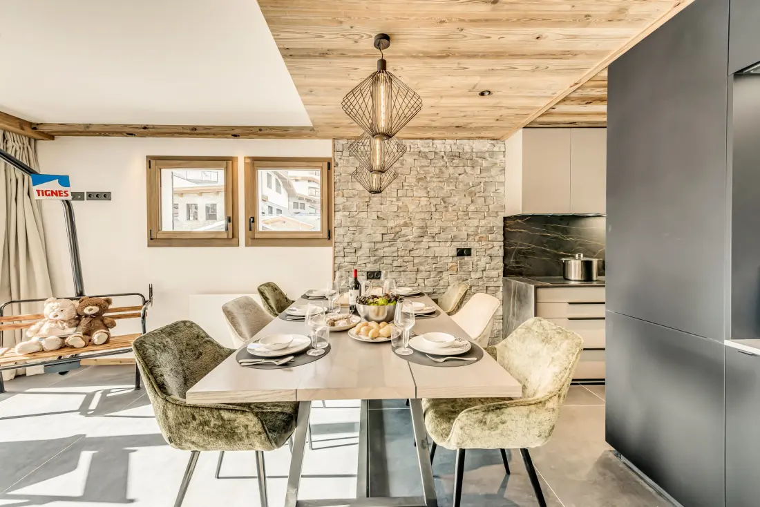 Chalet Club
