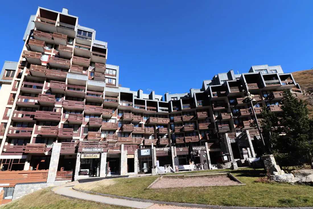 Curling A Tour Residence
