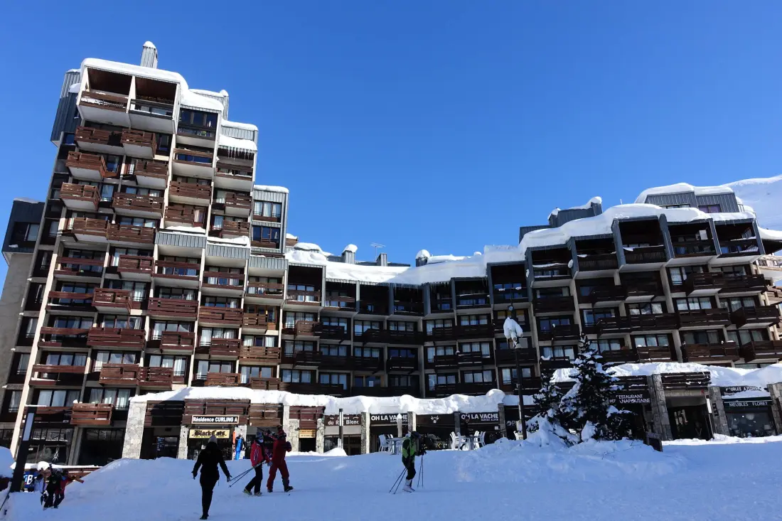Curling A Tour Residence