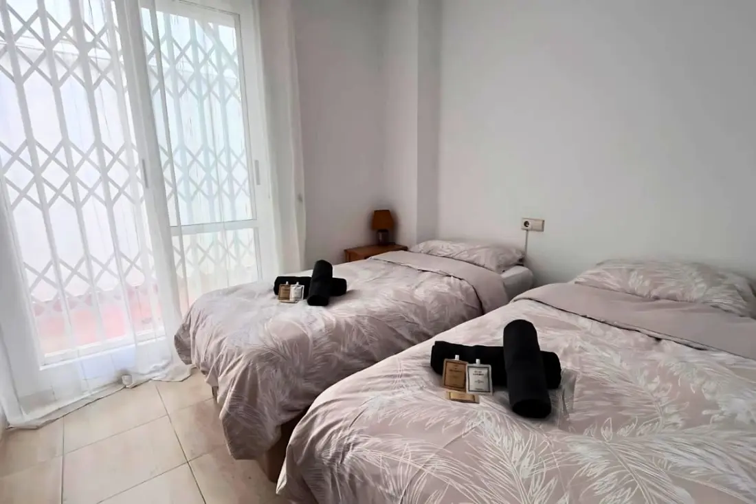 Charming Apartment With Pool 500 M De La Playa Del Cura!