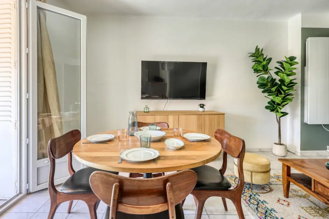 Mouillon Soleil & Terrace -