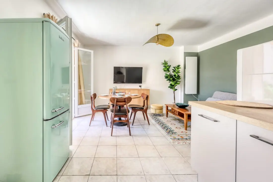 Mouillon Soleil & Terrace -